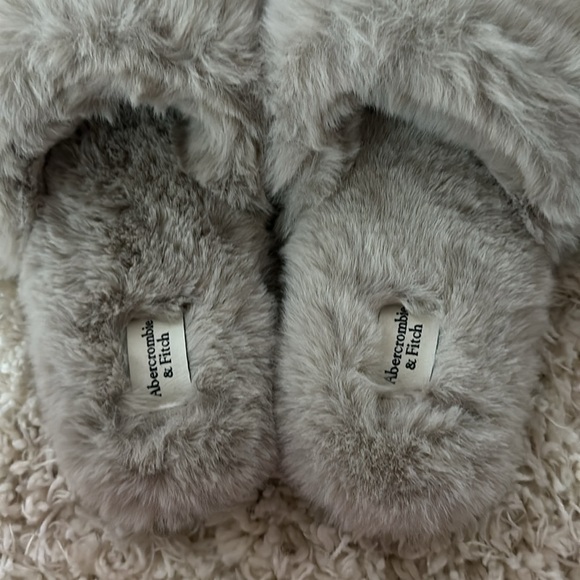 Abercrombie Slippers - Picture 4 of 4